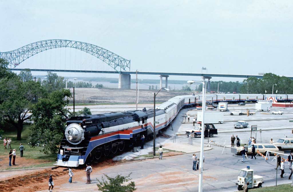[Image: american-freedom-train-city-077-memphis-...-1024x.jpg]